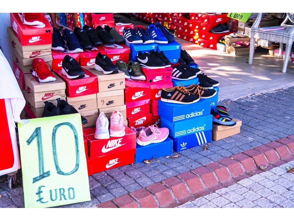 Як відрізнити оригінальний Nike від підробки?