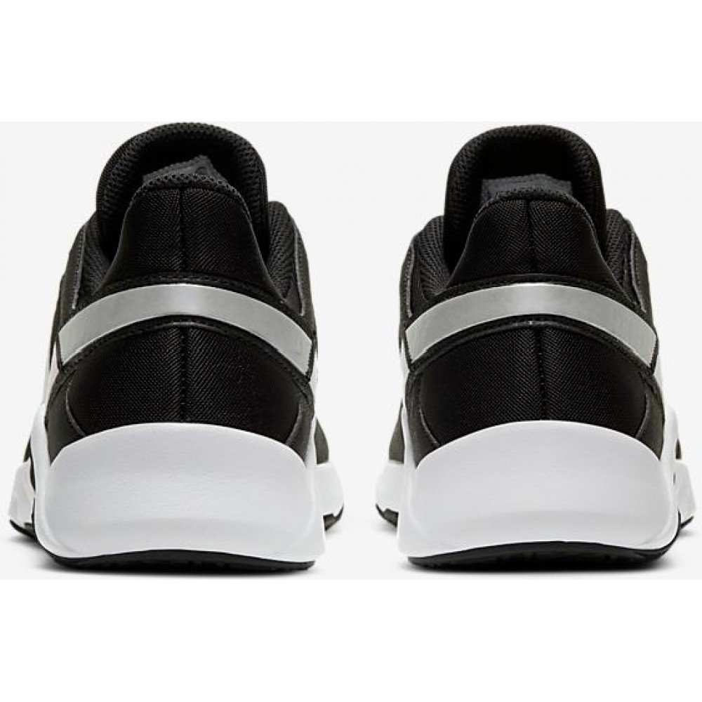 Кросівки спортивні Nike Legend Essential 2 для спорту та на кожен день (CQ9356-001)
