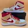 Кросівки баскетбольні Air Jordan 1 Mid (554724-201) Кросівки баскетбольні Air Jordan 1 Mid (554724-201)