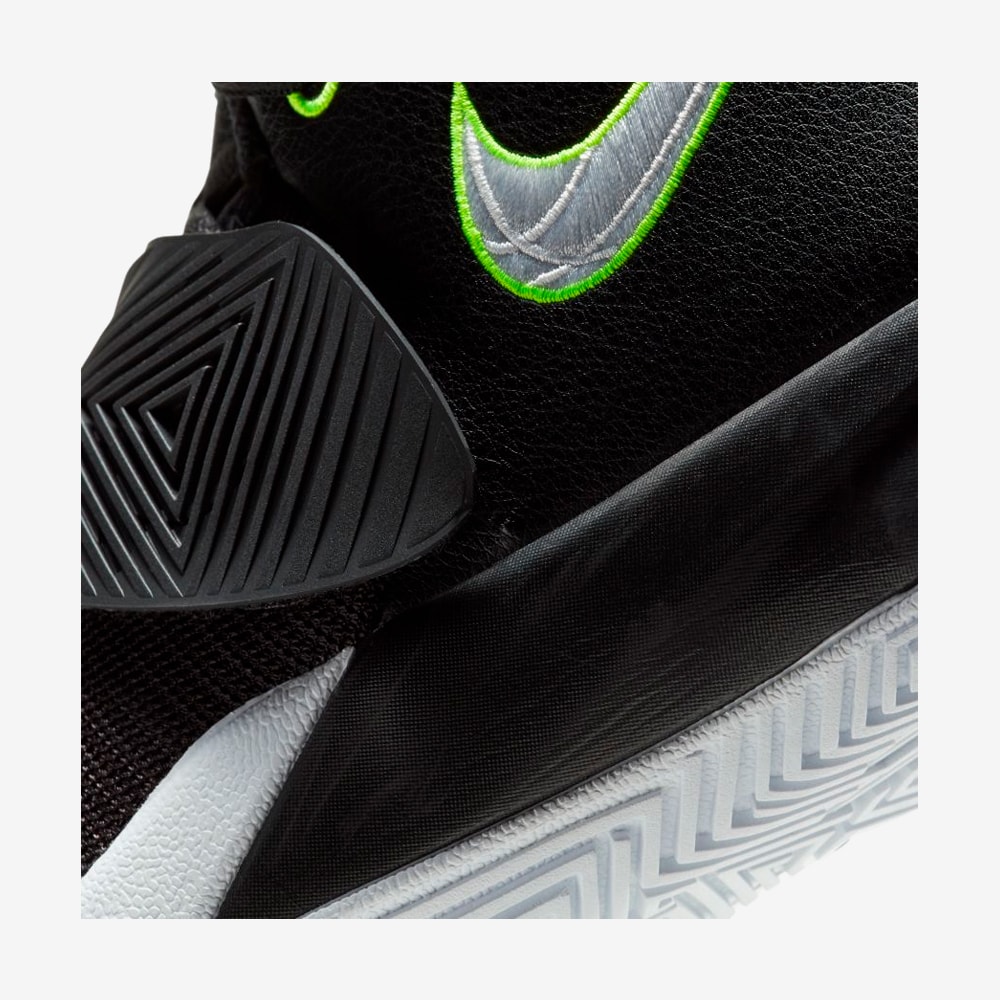 Кросівки баскетбольні Nike Kyrie Flytrap 3 (BQ3060-001)