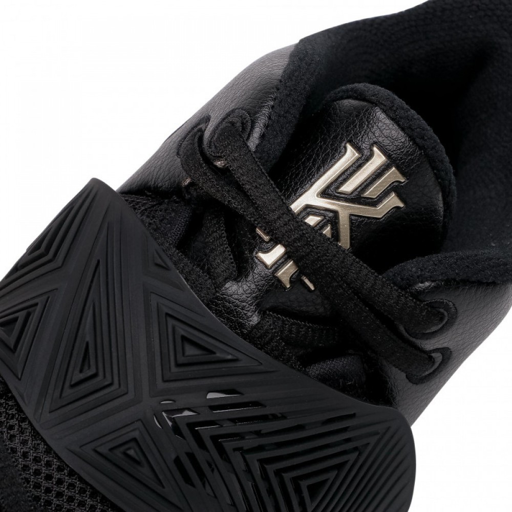 Кросівки баскетбольні Nike Kyrie Flytrap 3 розмір 43, 44,5 чорні (BQ3060-008)