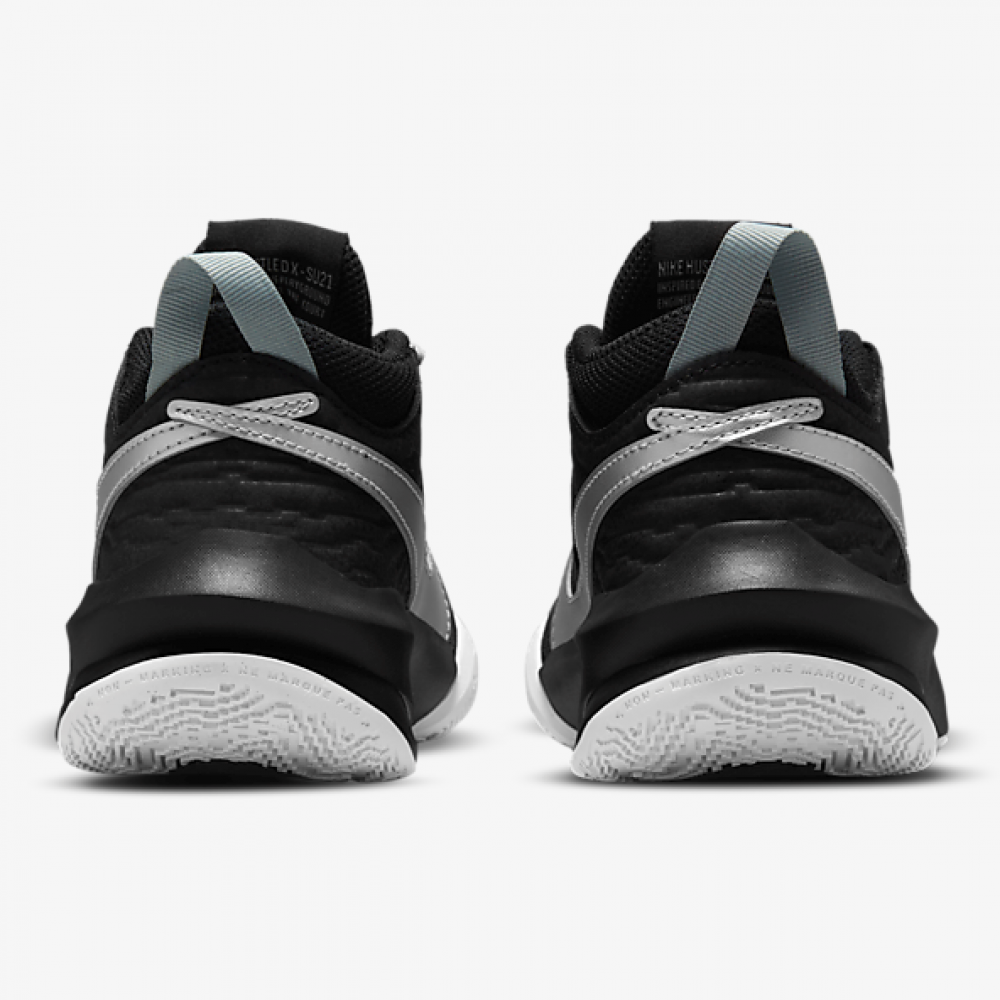 Дитячі баскетбольні кросівки Nike Team Hustle D 10 (CW6735-004)