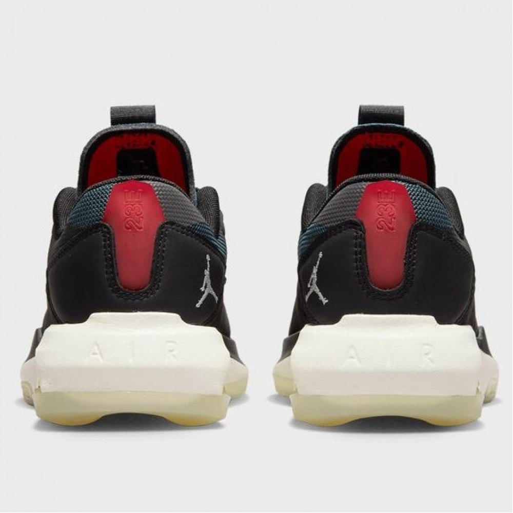 Кросівки дитячі баскетбольні Jordan Air 200E Older Kids' Shoes (DM9677-061)