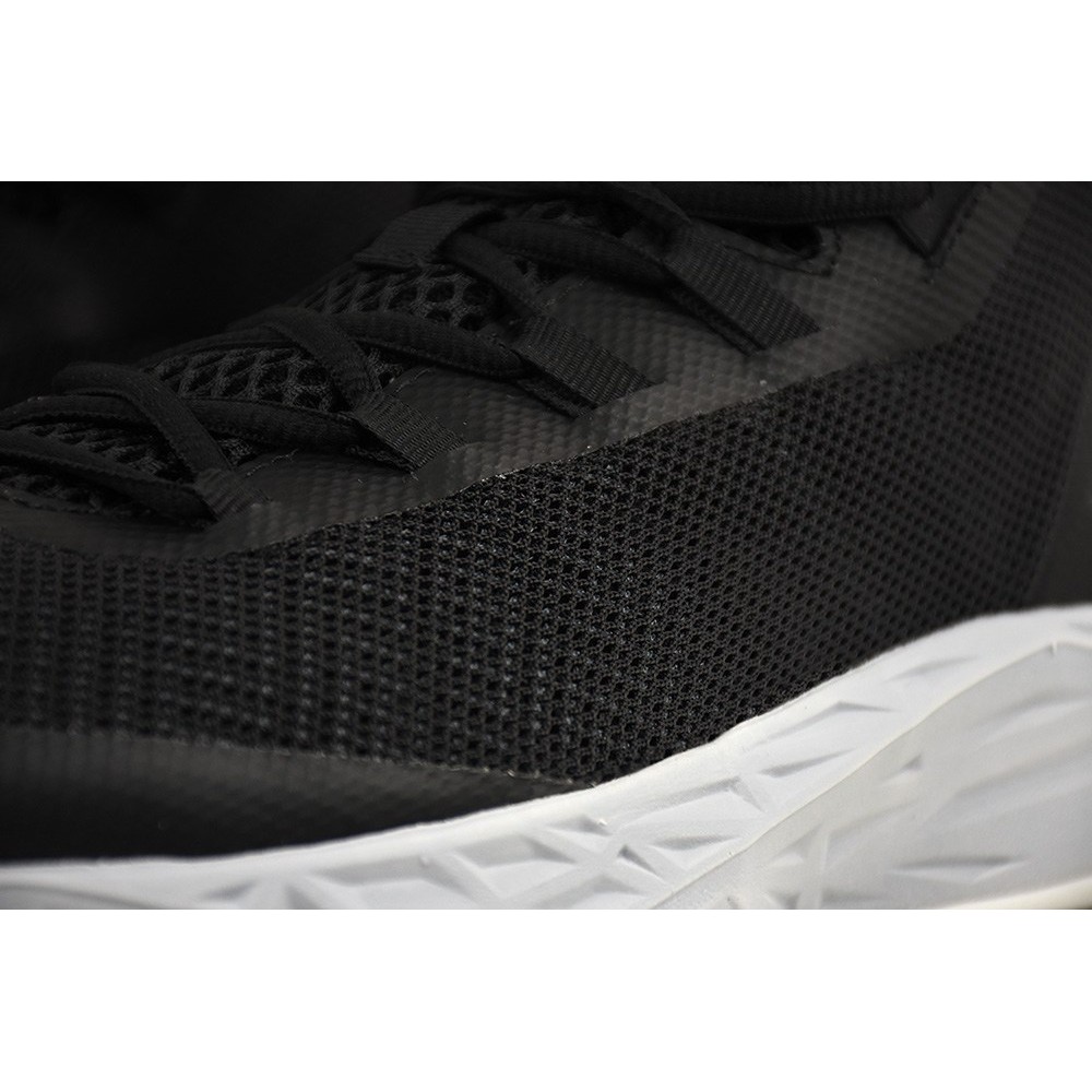 Кросівки баскетбольні Under Armour Jet Mid розмір EUR 50,5 (34 см) (3020623-003)