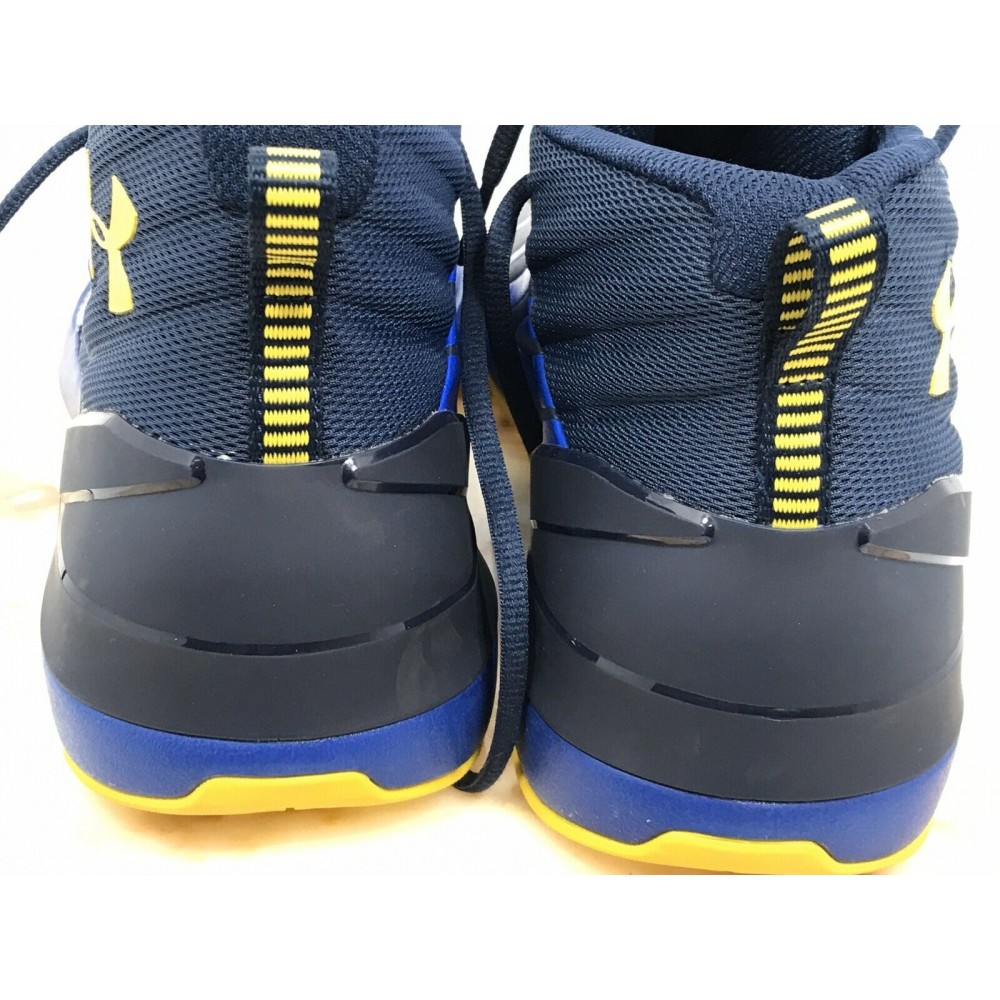 Кросівки баскетбольні Under Armour Lockdown 3 розмір EUR 47 (30,5 см) (3020622-400) 