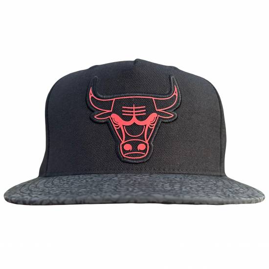 Кепка-снепбек Mitchell & Ness NBA Chicago Bulls Snapback (MN-NBA-FA068-CHIBUL-BLK)