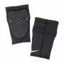 Наколінники захисні компресійні Nike Pro Strong Universal Sleeves 2 шт. (N.100.0830.091)