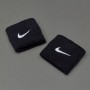Напульсники Nike Swoosh Wristbands 2 шт. (1 пара) для спорту, ігор, тренувань темно-сині (N.NN.04.416.OS) Напульсники Nike Swoosh Wristbands 2 шт. (1 пара) для спорту, ігор, тренувань темно-сині (N.NN.04.416.OS)