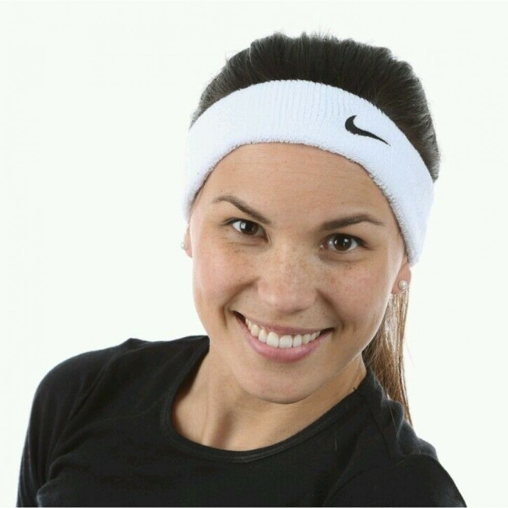 Набір: пов'язка на голову Nike Swoosh Headband 1 шт. і напульсник Nike Swosh Wristbands 2 шт. білий (N.NN.07.101.OS)