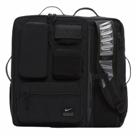 Рюкзак спортивний Nike Utility Elite Training Backpack 32 л (CK2656-010) Рюкзак спортивний Nike Utility Elite Training Backpack 32 л (CK2656-010)