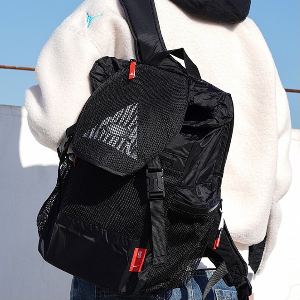Рюкзак баскетбольний спортивний Nike Kyrie Irving Backpack 21L (CU3939-010)