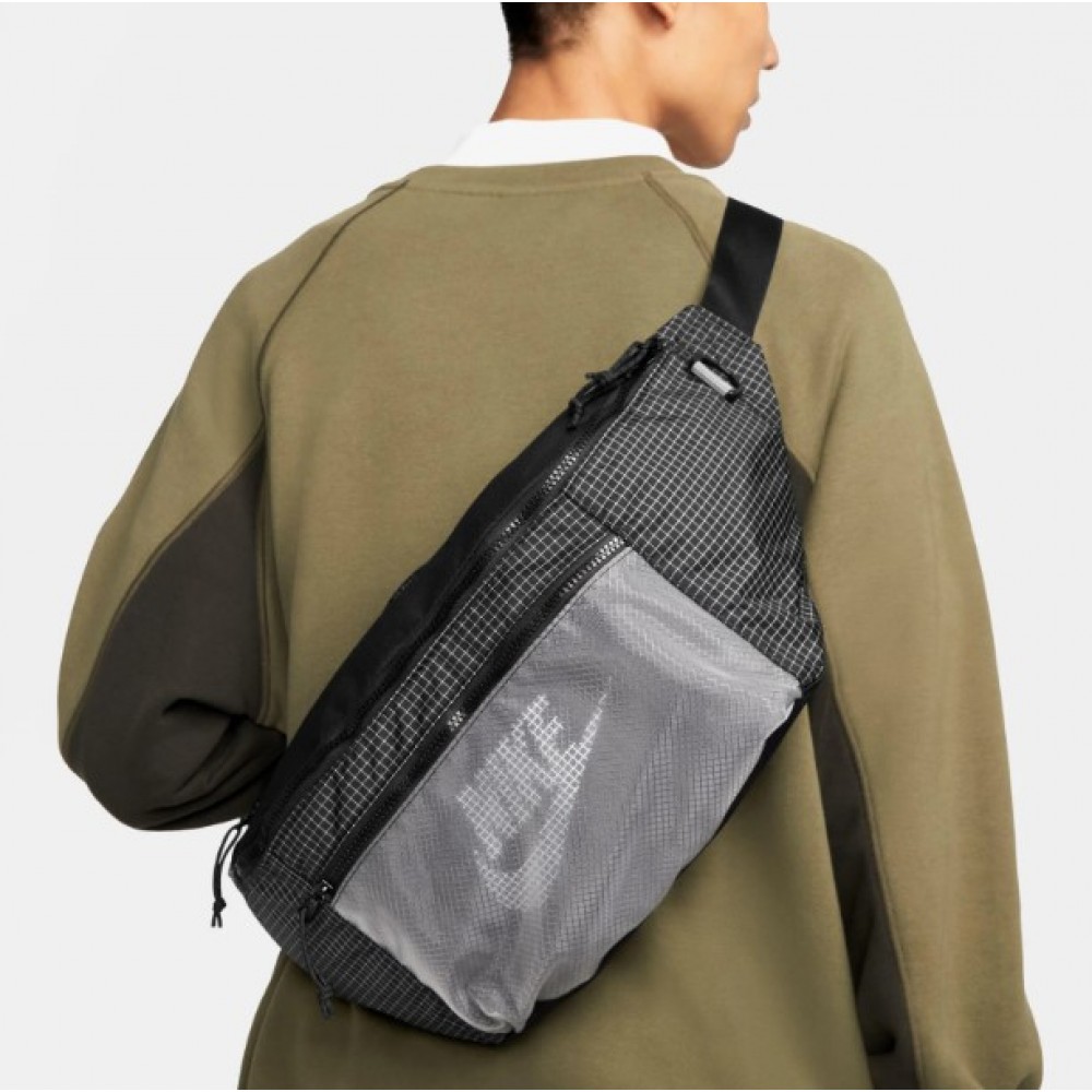 Сумка на пояс-через плечо Nike Tech Hip Pack для зберігання дрібних предметів (CV1411-011)