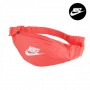 Сумка-бананка на пояс Nike Heritage Waistpack для зберігання дрібних предметів (DB0488-010) Сумка-бананка на пояс Nike Heritage Waistpack для зберігання дрібних предметів (DB0488-010)