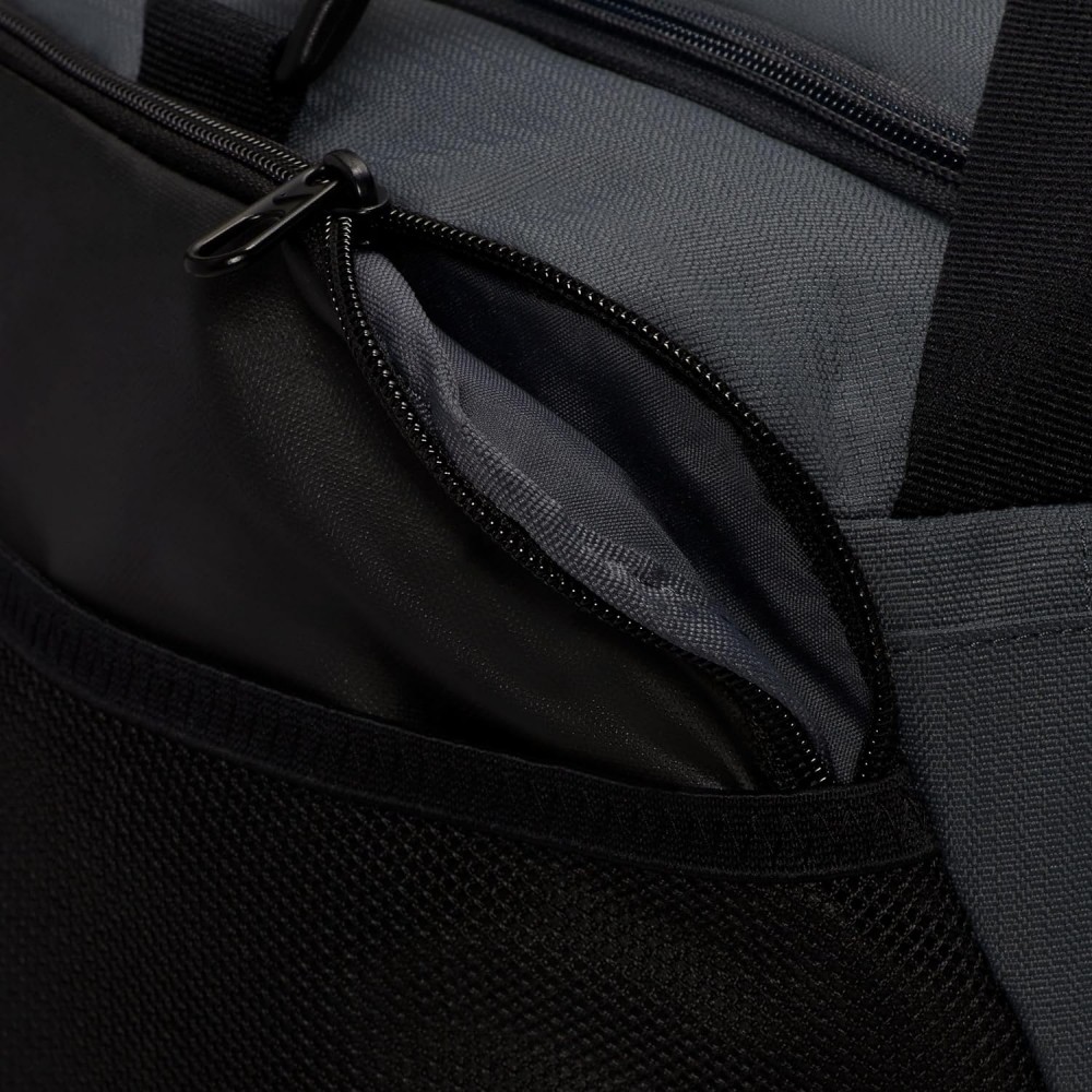 Сумка спортивна Nike Brasilia Duffel Bag 41 л для тренувань та спорту (DM3976-026)