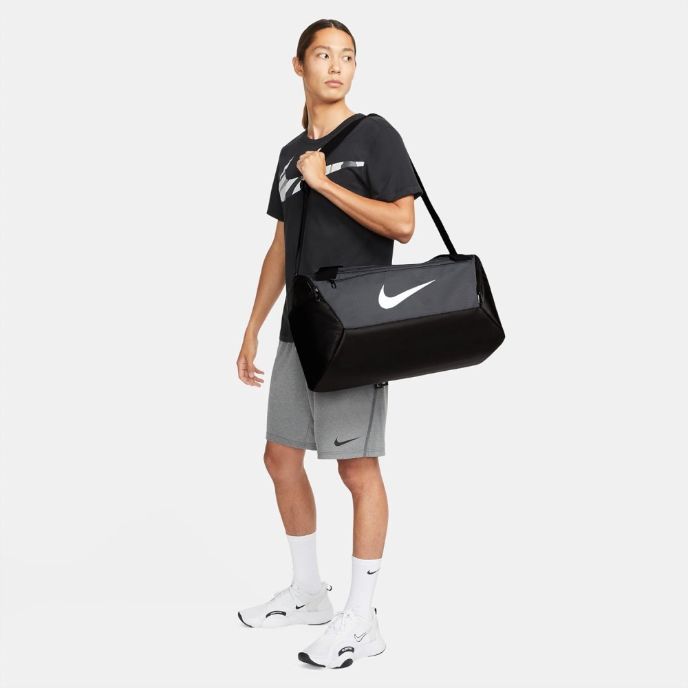 Сумка спортивна Nike Brasilia Duffel Bag 41 л для тренувань та спорту (DM3976-026)