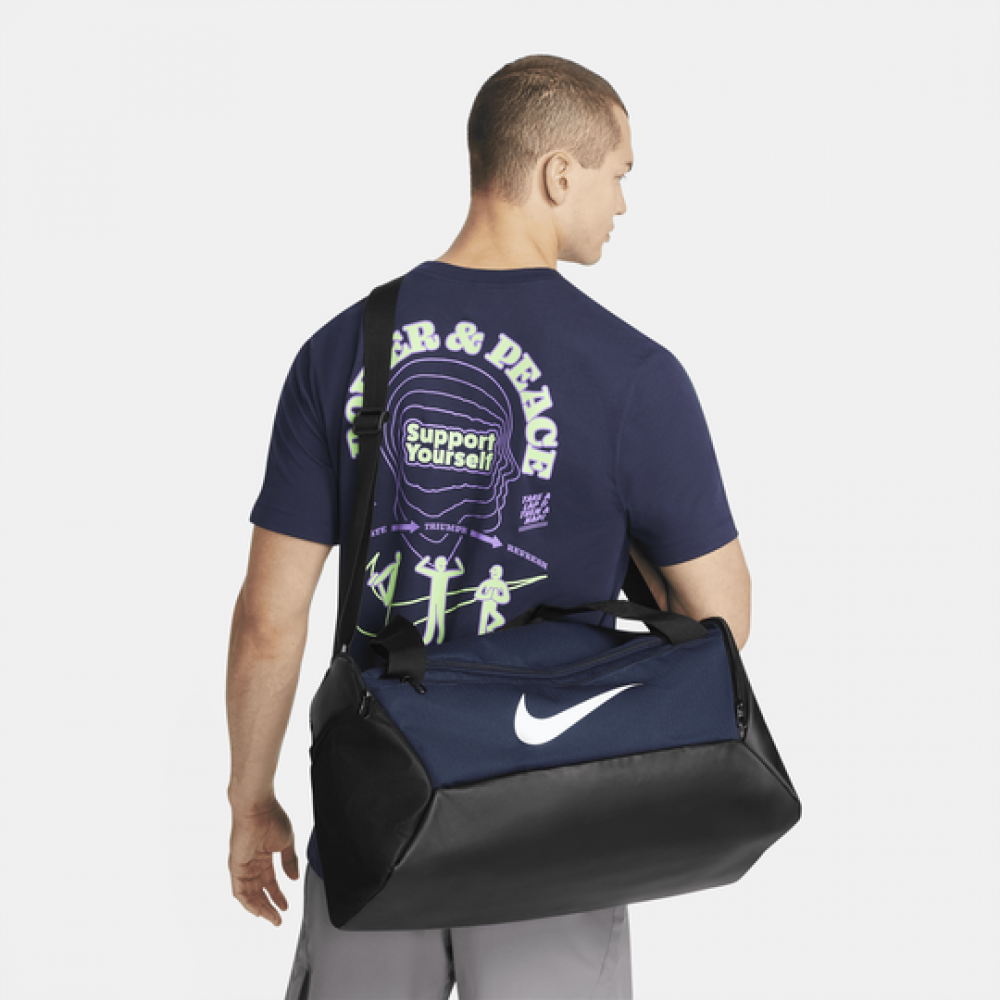 Сумка спортивна Nike Brasilia Duffel Bag 41 л для тренувань та спорту (DM3976-410)