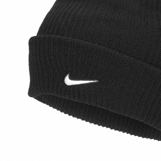 Шапка зимова Nike Beanie Utility Swoosh чорна (DV3342-010)