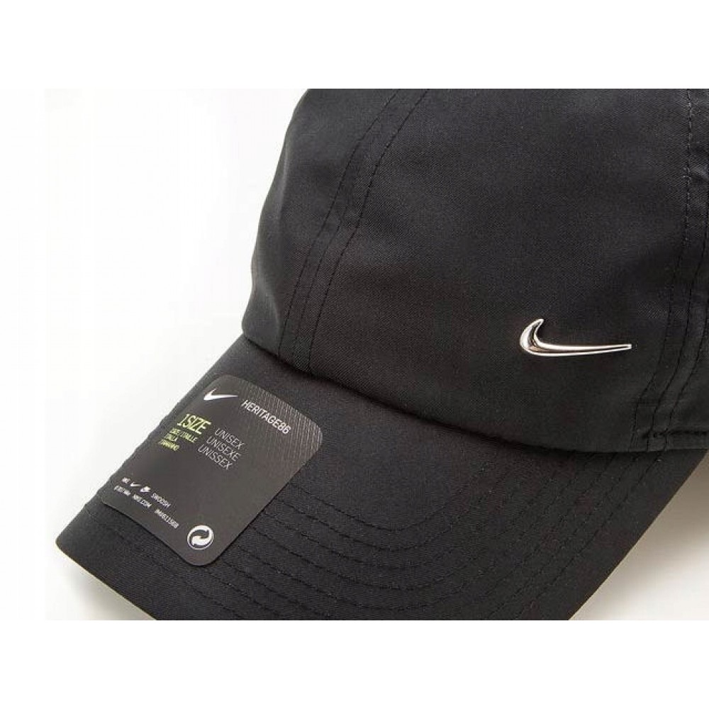 Кепка-бейсболка Nike Heritage 86 Metal Swoosh Cap чорна (943092-010)