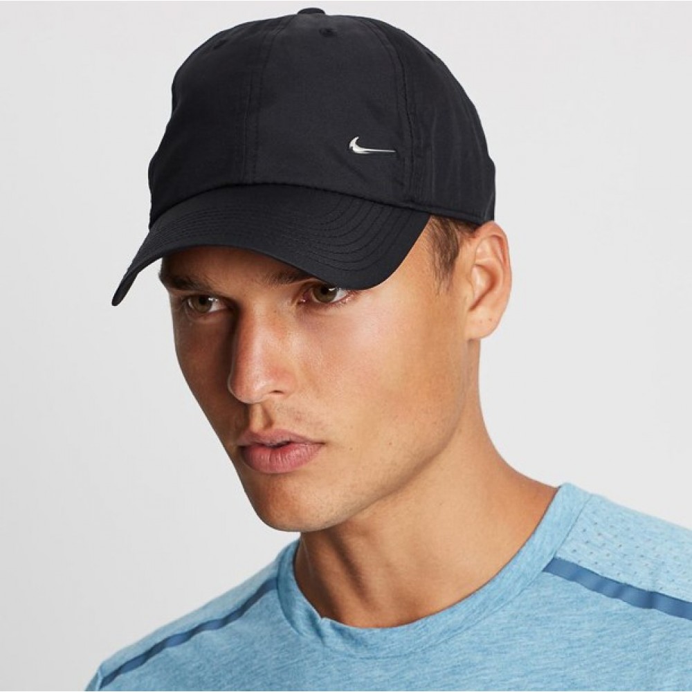 Кепка-бейсболка Nike Heritage 86 Metal Swoosh Cap чорна (943092-010)