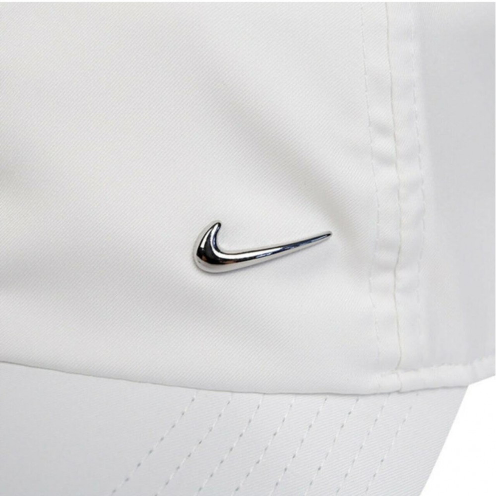 Кепка-бейсболка Nike Heritage 86 Metal Swoosh Cap біла (943092-100)