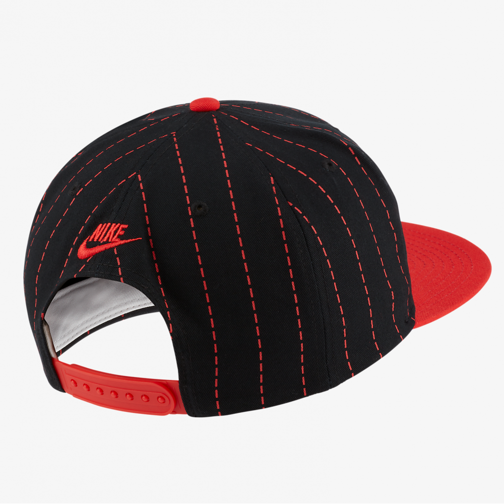 Кепка-бейсболка з прямим козирком Nike Pro "Sports Specialties" Script 6-панельний снепбек (DJ5695-010)