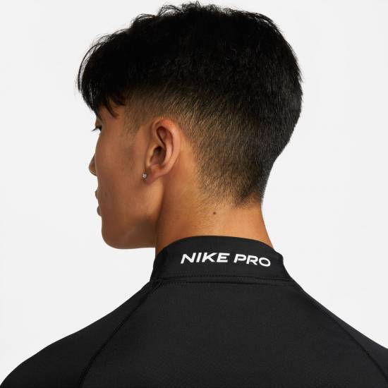 Футболка компресійна Nike Pro Men's Tight-Fit Long-Sleeve Top з довгими рукавами (DD1986-010)