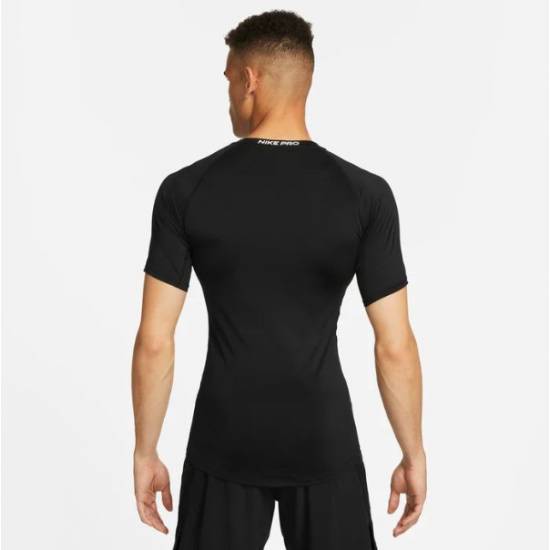 Футболка компресійна Nike Pro Men's Dri-FIT Tight Short-Sleeve Fitness Top (FB7932-010)