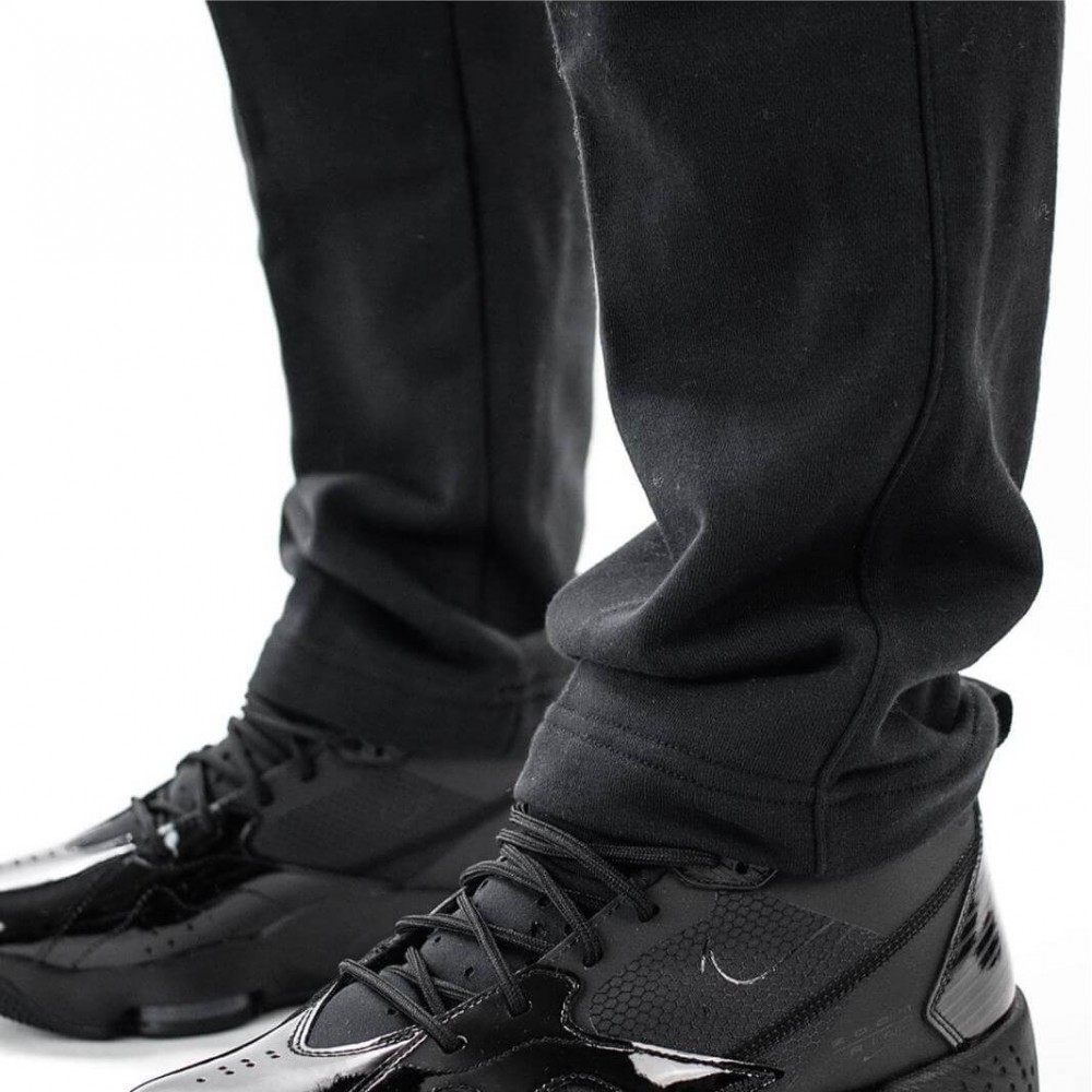 Штани спортивні Nike Sportswear Club Men's French Terry для тренувань та на кожен день (BV2713-010)