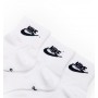 Шкарпетки спортивні Nike Everyday Essential Ankle 3 пари білі (SK0110-101) Шкарпетки спортивні Nike Everyday Essential Ankle 3 пари білі (SK0110-101)