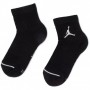 Шкарпетки баскетбольні Nike Jordan Jumpman Quarter 3 пари чорний-білий-червоний (SX5544-011) Шкарпетки баскетбольні Nike Jordan Jumpman Quarter 3 пари чорний-білий-червоний (SX5544-011)