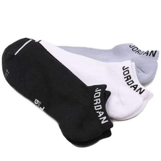Шкарпетки баскетбольні Nike Jordan Jumpman Quarter 3 пари чорний-білий-сірий (SX5546-018)