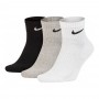 Шкарпетки спортивні Nike Everyday Cushion Ankle 3 пари (SX7667-901) Шкарпетки спортивні Nike Everyday Cushion Ankle 3 пари (SX7667-901)