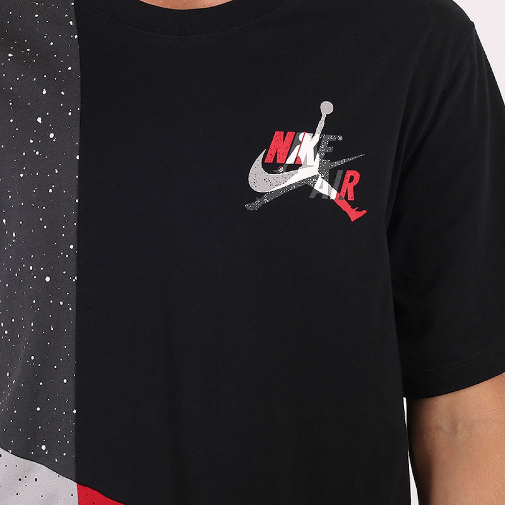Футболка чоловіча Jordan Classics Mash-Up Tee (CU4560-010)