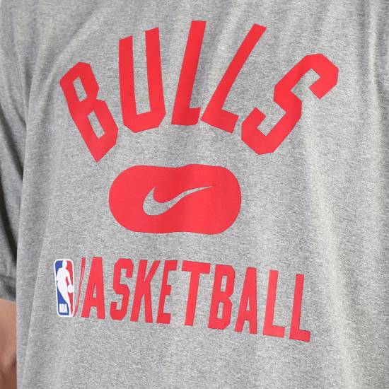 Футболка баскетбольна Nike NBA Chicago Bulls Dri-Fit The Team's Practice Tee (DA5916-063)