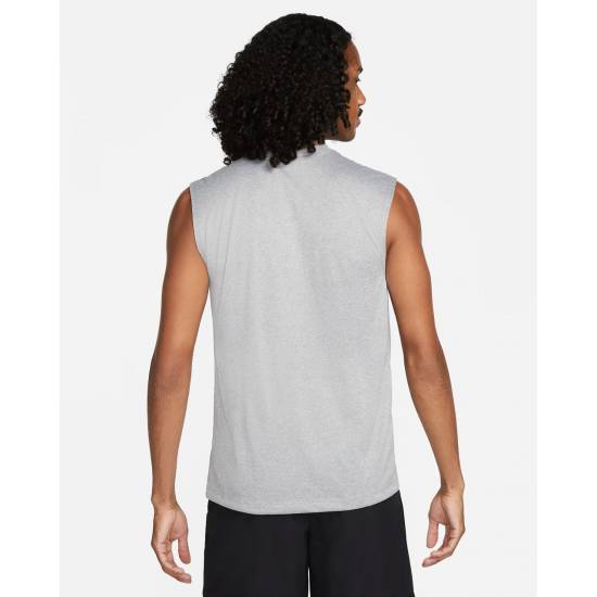 Майка чоловіча спортивна Nike Dri-FIT Legend Men's Sleeveless Fitness T-Shirt (DX0991-063)