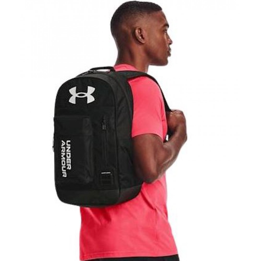 Рюкзак спортивний міський Under Armour Halftime Backpack 22 л чорний (1362365-001)