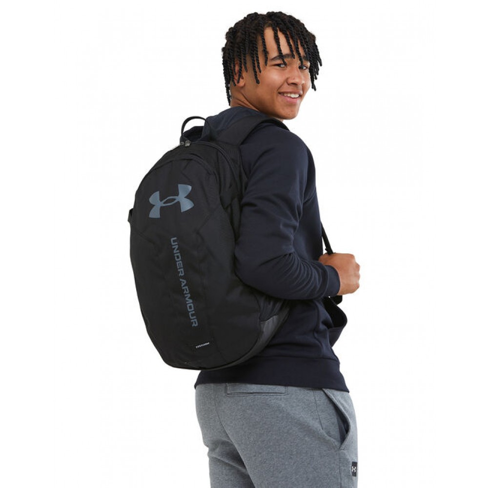 Рюкзак спортивний міський Under Armour Hustle Lite Backpack 24 л чорний (1364180-001)