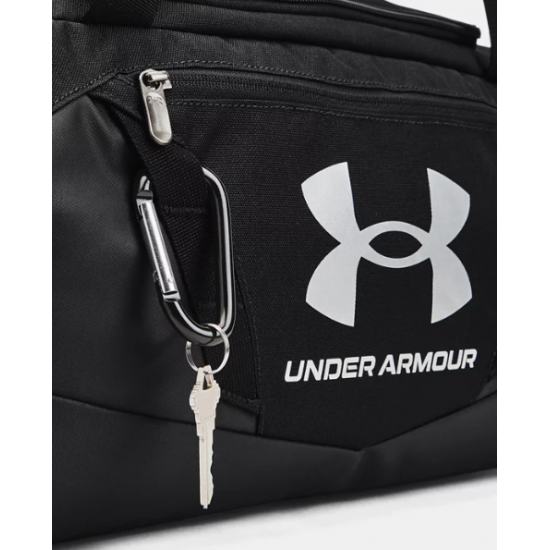 Сумка спортивна Under Armour Undeniable 5.0 XS Duffle Bag 23 л чорна (1369221-001)