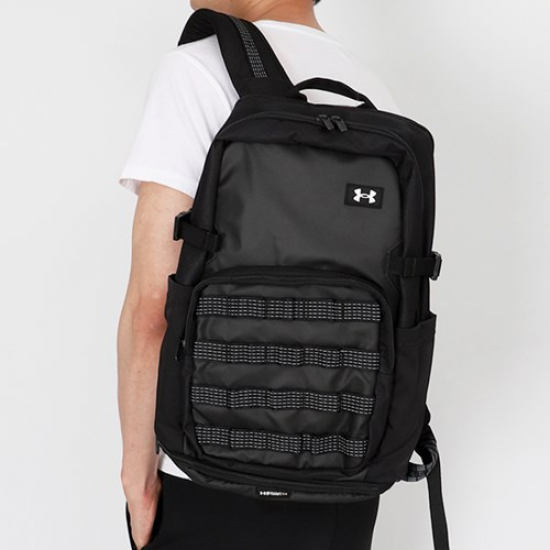 Рюкзак спортивний Under Armour Triumph Backpack 21 л чорний (1372290-001)