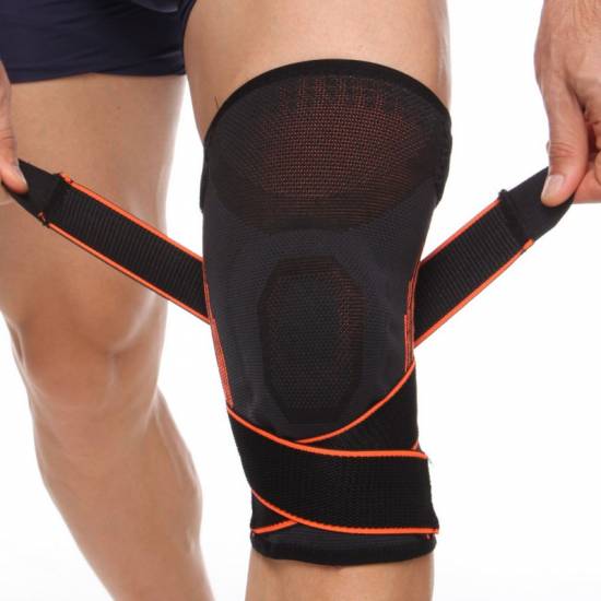 Наколінник-бандаж Knee Brace з силіконовим кільцем, ременем та спіральними ребрами жорсткості (718CA)